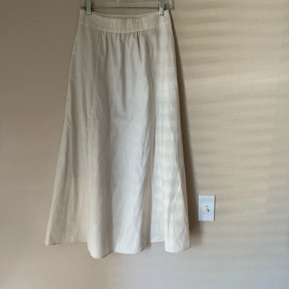 GU Japan only Elegant Cream linen Maxi Skirt - Picture 2 of 3